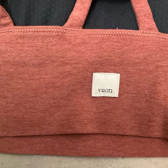 Vuori Aspire Elevation Sports Bra - Picture 6 of 8